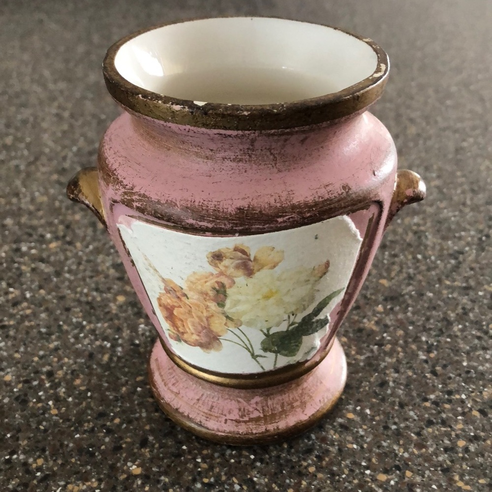 Sweet Vase or container